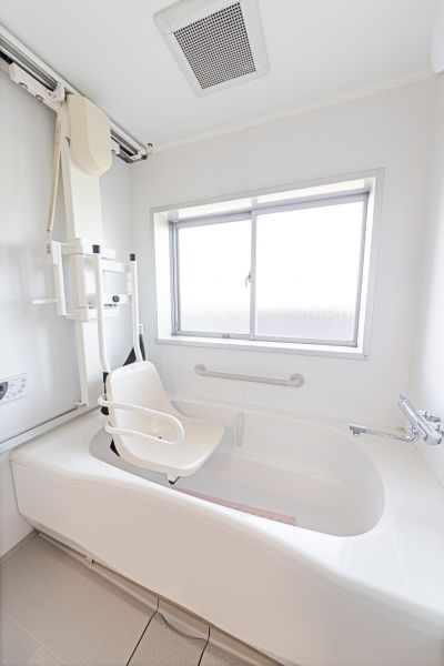 Senior Tub Installation